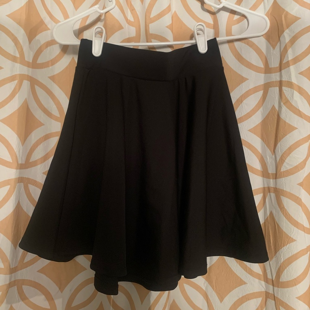These are the same skirt in different colors. They are a size small.
